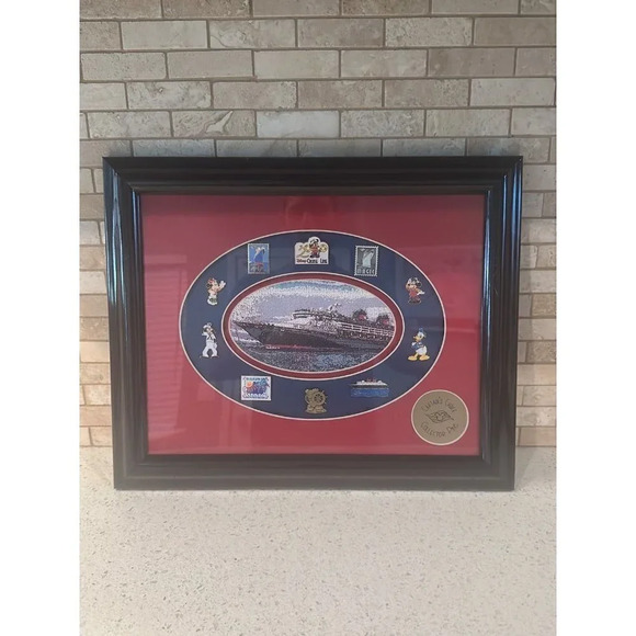 Disney Captain's Choice‎ Cruise Line-Wonder-10 Pin Framed Set BL - Picture 1 of 6